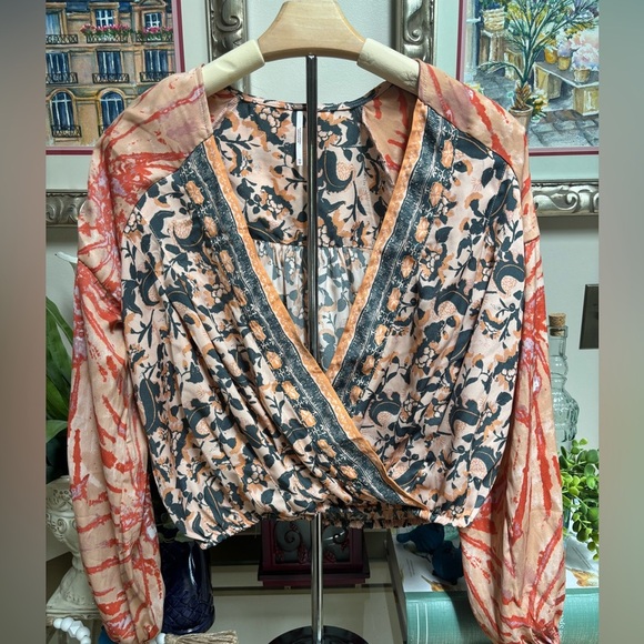 FREE PEOPLE BOHEMIAN PRINT CRUISIN TOGETHER FAUX WRAP V-NECK OVERSIZED TOP SZ XS - Picture 4 of 11